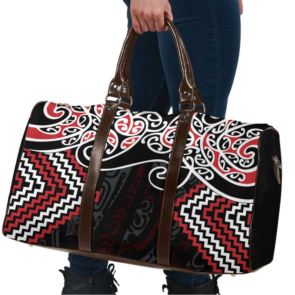 Red Aotearoa Tukutuku Manawa Tapu Travel Bag Ta Moko Toi Maori - Polynesian Pride