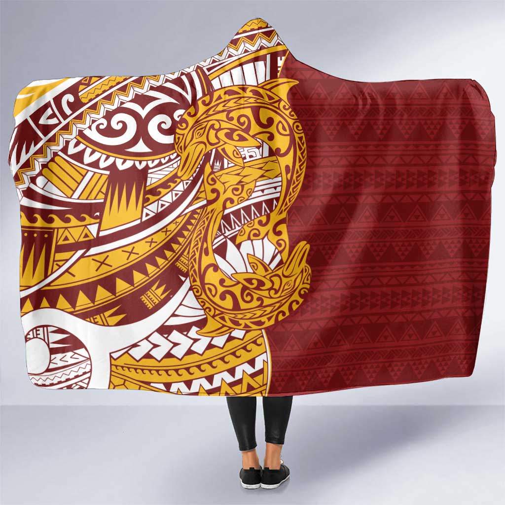 Couple Dolphins Maori Motif Hooded Blanket - Polynesian Pride