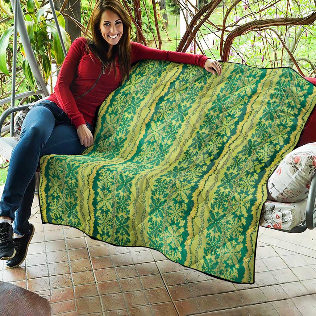 Hawaii Lei with Tribal Quilt Motif Quilt