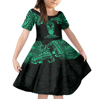 Personalised New Zealand Te Reo Maori Family Matching Short Sleeve Bodycon Dress and Hawaiian Shirt Kia Kaha Maori Language Week Green Style LT9 Daughter's Dress Green - Polynesian Pride