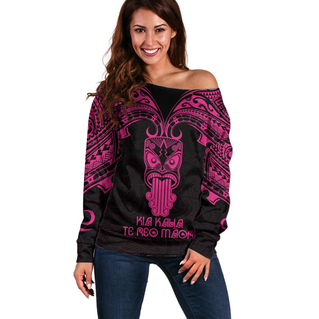 Personalised New Zealand Te Reo Maori Off Shoulder Sweater Kia Kaha Maori Language Week Pink Style LT9 Women Pink - Polynesian Pride