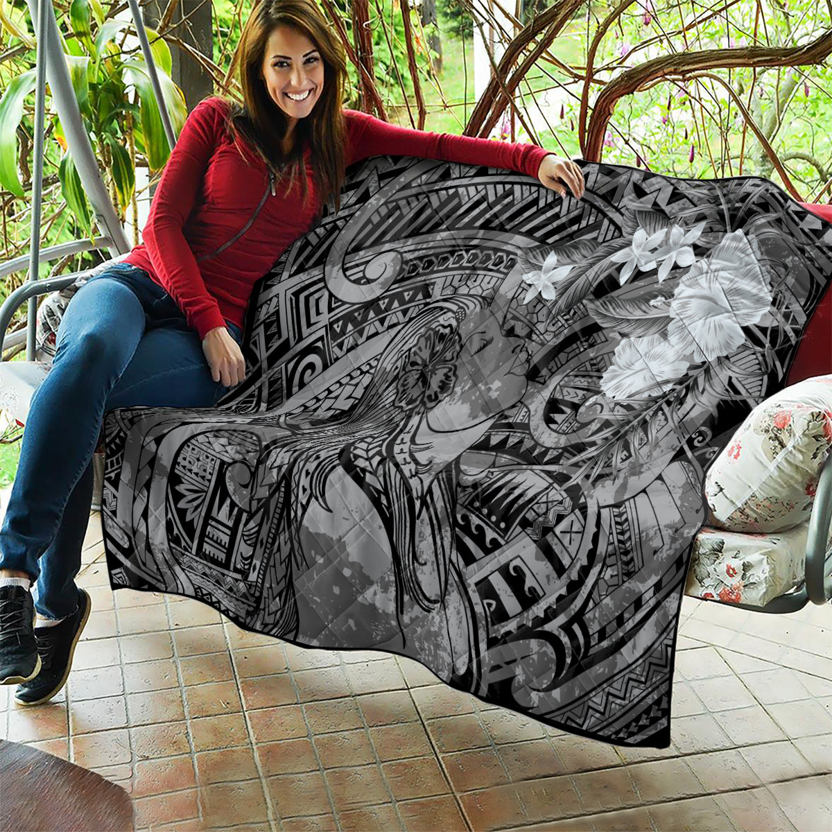 Pacific Beauty Girl Quilt Black Polyneisan Tribal Vintage Motif