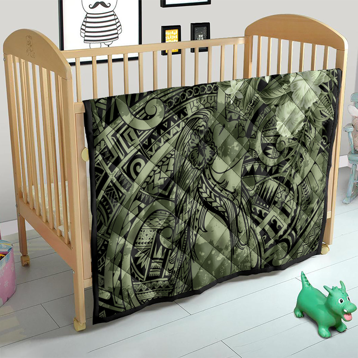 Pacific Beauty Girl Quilt Green Polyneisan Tribal Vintage Motif