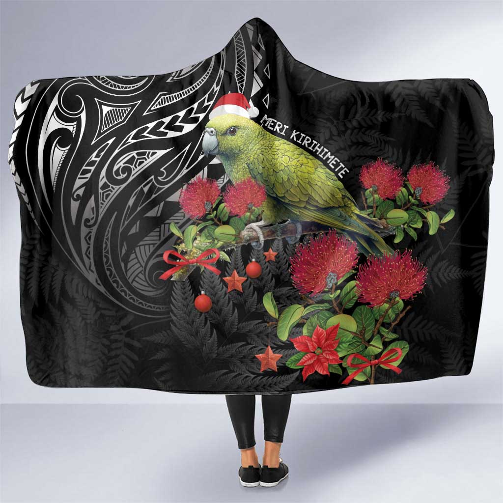 Meri Kirihimete Kakapo Hooded Blanket Black Silver Fern Christmas Vibe LT9 One Size Black - Polynesian Pride