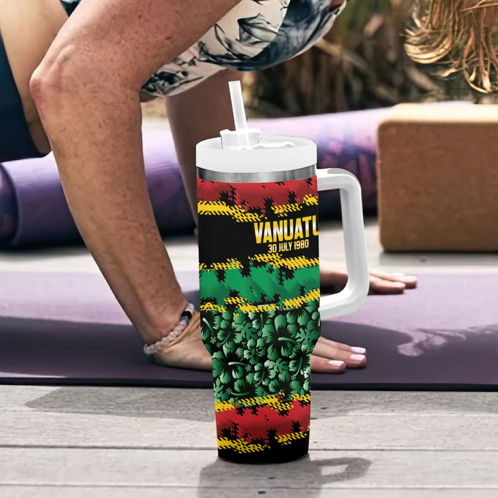 Vanuatu 46th Year Anniversary Tumbler With Handle 30 July 1980 Hibiscus Seamless Pattern LT9 - Polynesian Pride