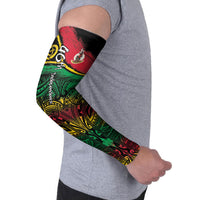 Vanuatu 46th Year Anniversary Arm Sleeves Vintage Grunge Vanuatu Flag Heritage LT9 - Polynesian Pride