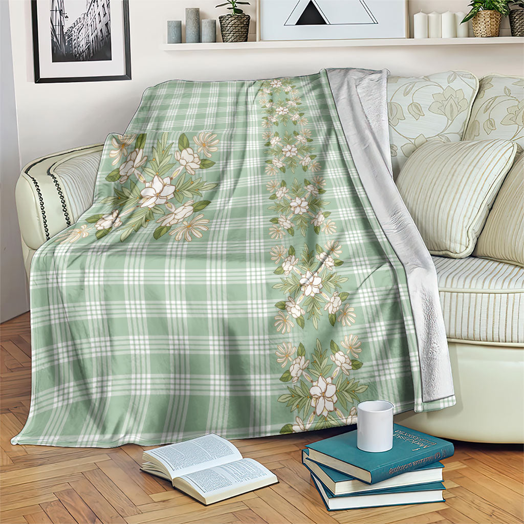 Liko Kukui Hawai'i Palaka Squares Maile Leaf Blanket Flowers Hawaiian Quilt Patterns