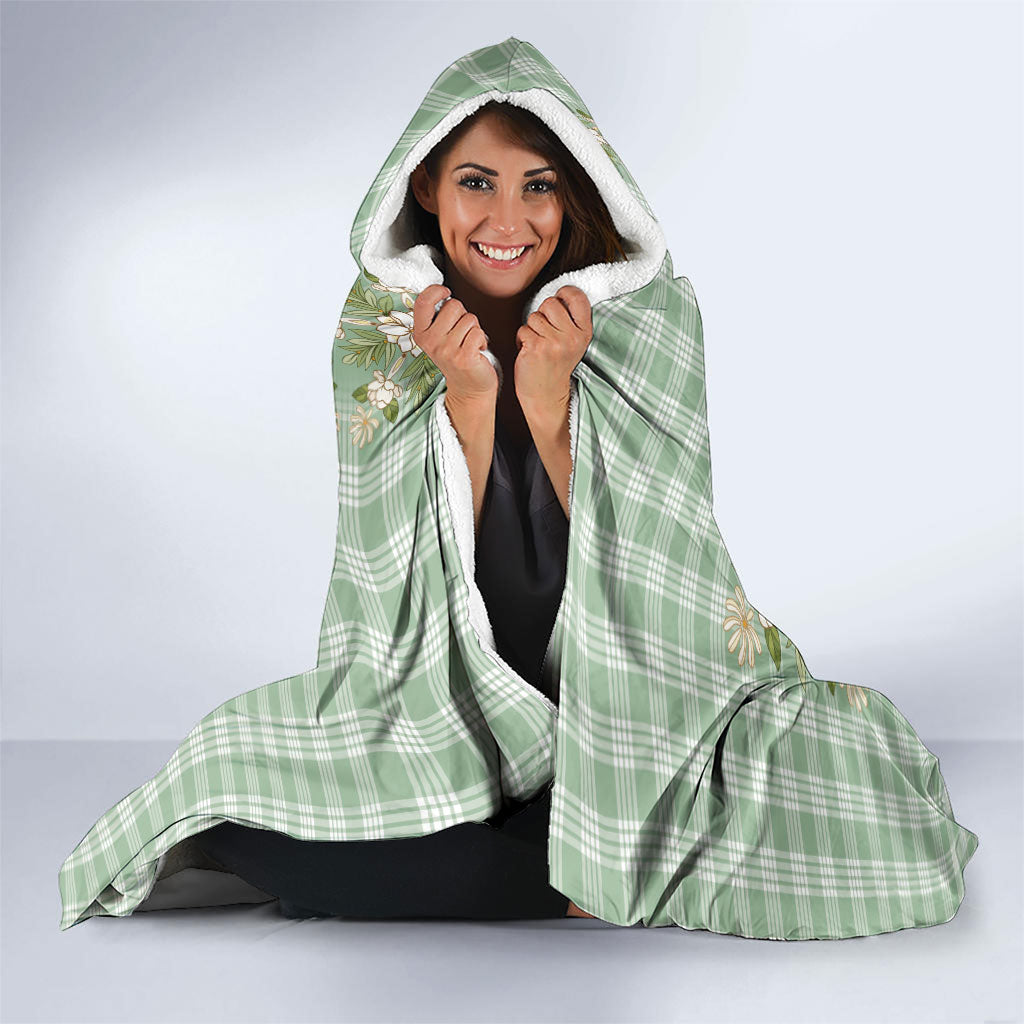 Liko Kukui Hawai'i Palaka Squares Maile Leaf Hooded Blanket Flowers Hawaiian Quilt Patterns