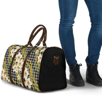 Ele'ele Hawai'i Palaka Plumeria Travel Bag Puakenikeni and Maile Lei