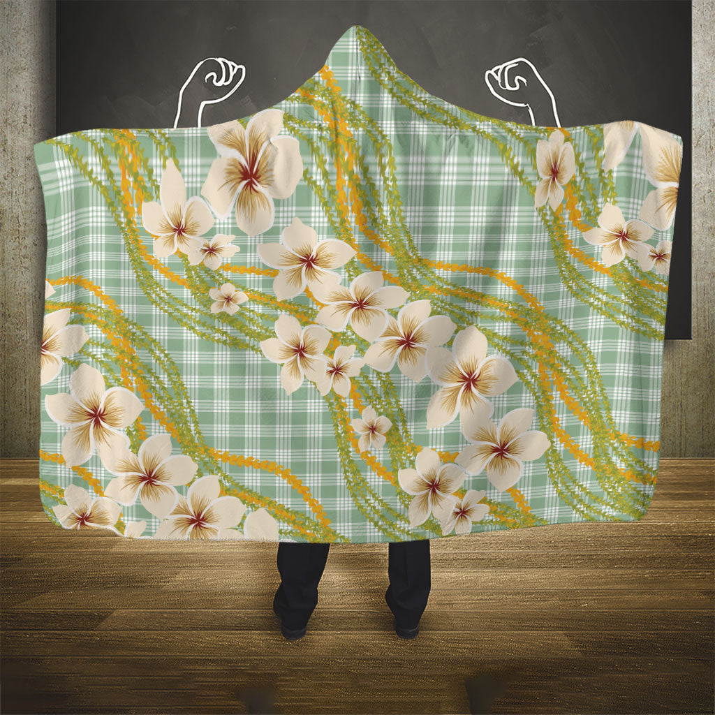 Liko Kukui Hawai'i Palaka Plumeria Hooded Blanket Puakenikeni and Maile Lei LT9 - Polynesian Pride