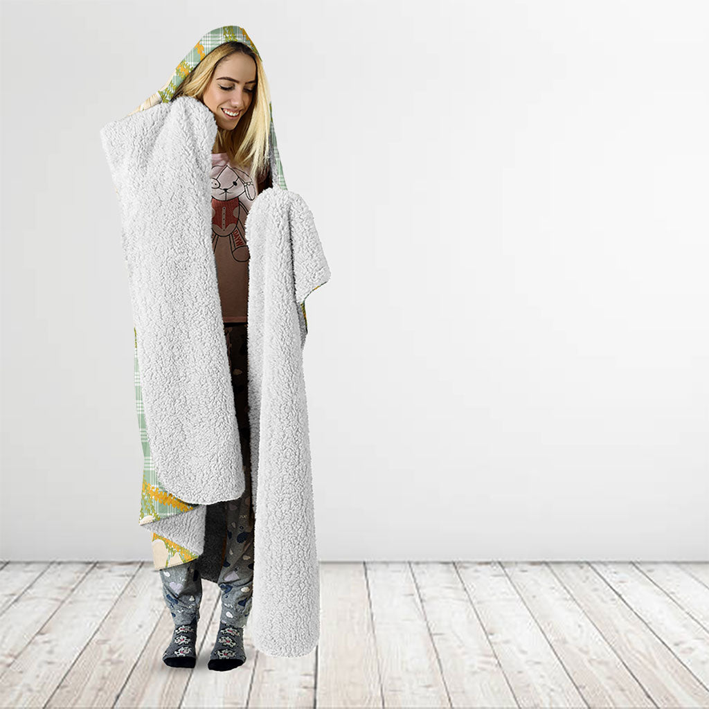 Liko Kukui Hawai'i Palaka Plumeria Hooded Blanket Puakenikeni and Maile Lei LT9 - Polynesian Pride