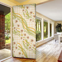 Melemele Ahiahia Hawai'i Palaka Plumeria Door Cover Puakenikeni and Maile Lei
