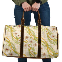 Melemele Ahiahia Hawai'i Palaka Plumeria Travel Bag Puakenikeni and Maile Lei