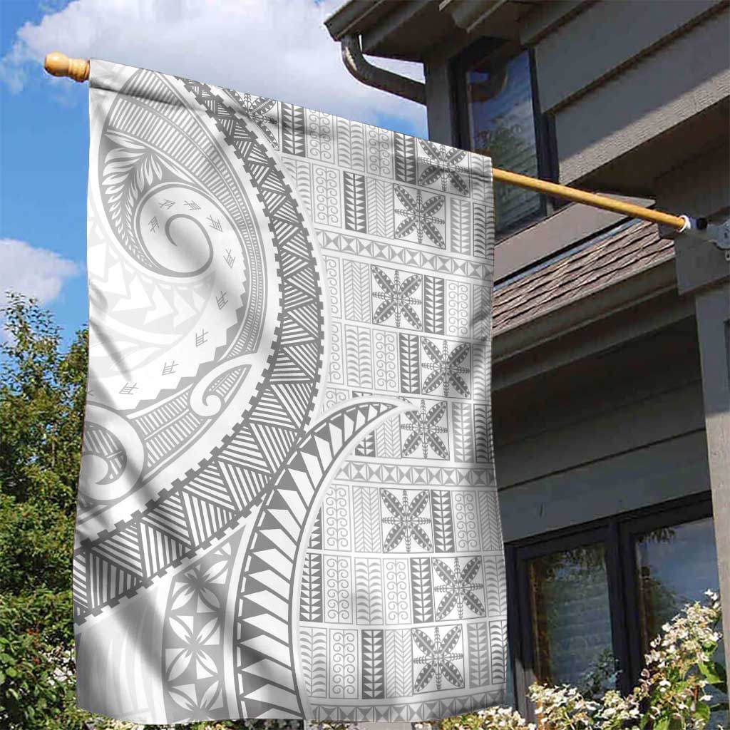 Niue White Sunday Garden Flag Niuean Lotu Tamaiti Hiapo Pattern - Polynesian Pride