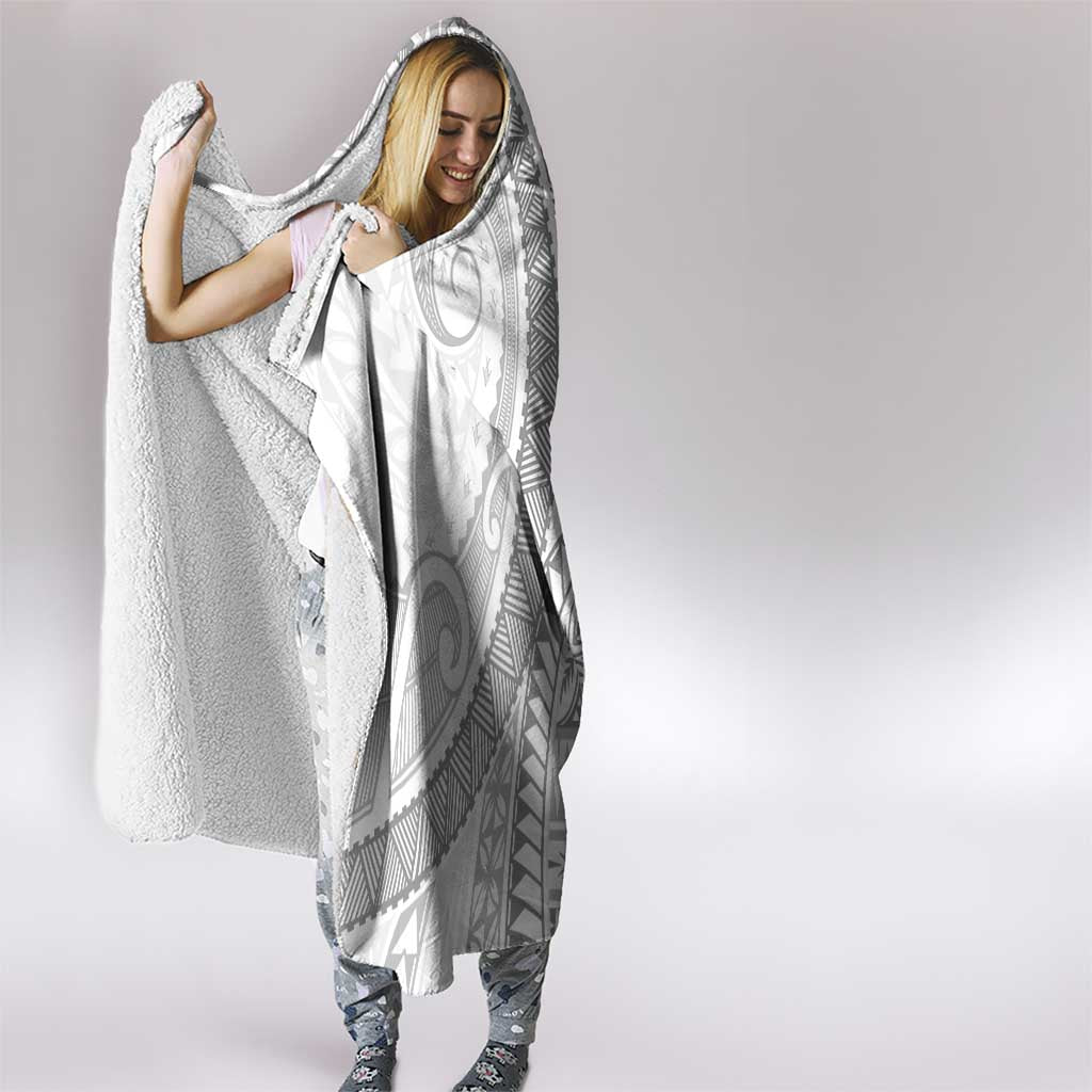 Polynesian White Sunday Hooded Blanket Lotu Tamaiti Melanesian Pattern - Polynesian Pride
