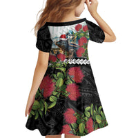 Meri Kirihimete Tuatara Kid Short Sleeve Dress New Zealand Fern with Puhutukawa Flowers