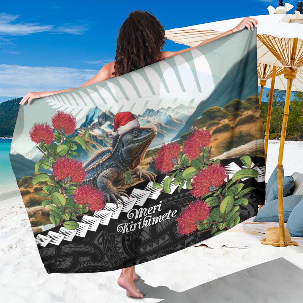 Meri Kirihimete Tuatara Sarong New Zealand Fern with Puhutukawa Flowers