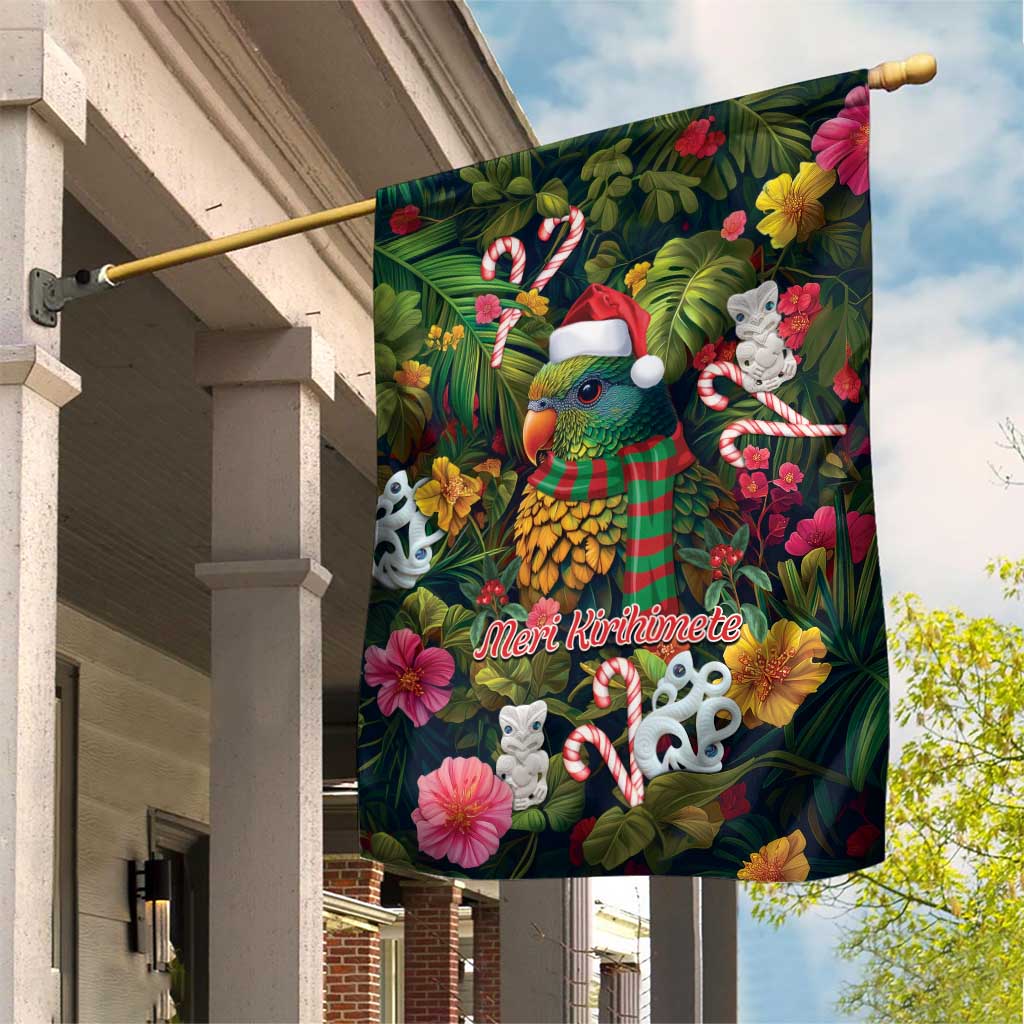 Meri Kirihimete Kakapo Santa Garden Flag Merry Christmas with Tropical Vibe