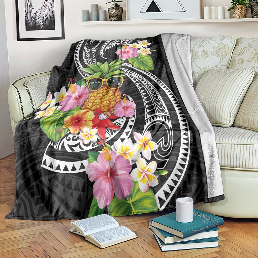 Hau'oli Makahiki Hou Blanket Aloha Pineapple Tropical Vibe