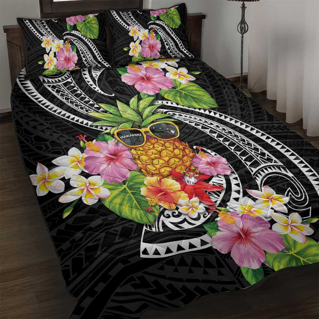 Hau'oli Makahiki Hou Quilt Bed Set Aloha Pineapple Tropical Vibe