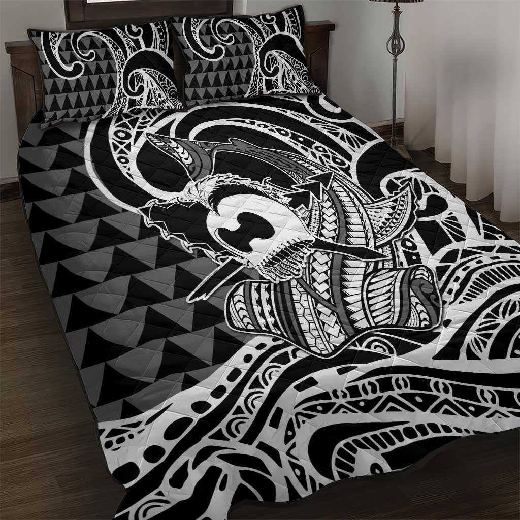 Koa Ikaika Warrior Helmet with Shark Quilt Bed Set Black Kakau Style