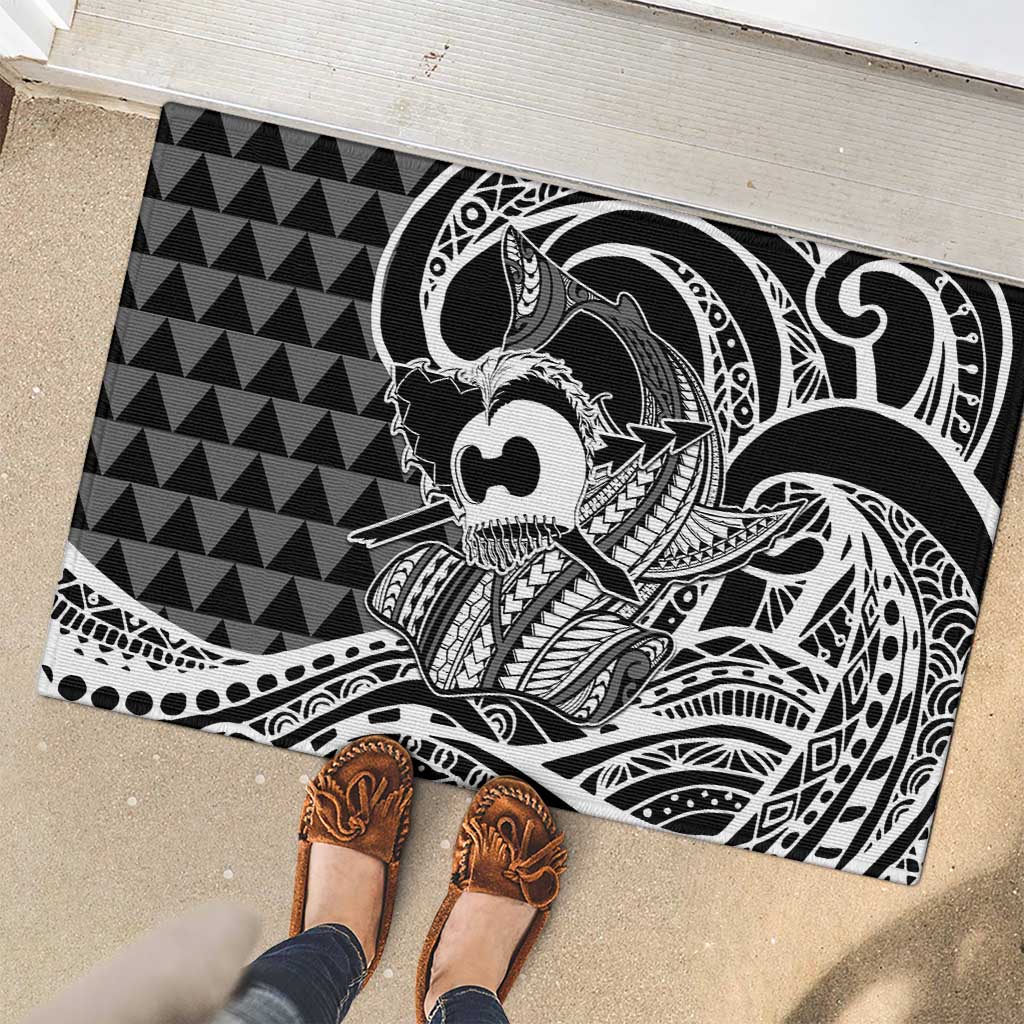 Koa Ikaika Warrior Helmet with Shark Rubber Doormat Black Kakau Style LT9 - Polynesian Pride