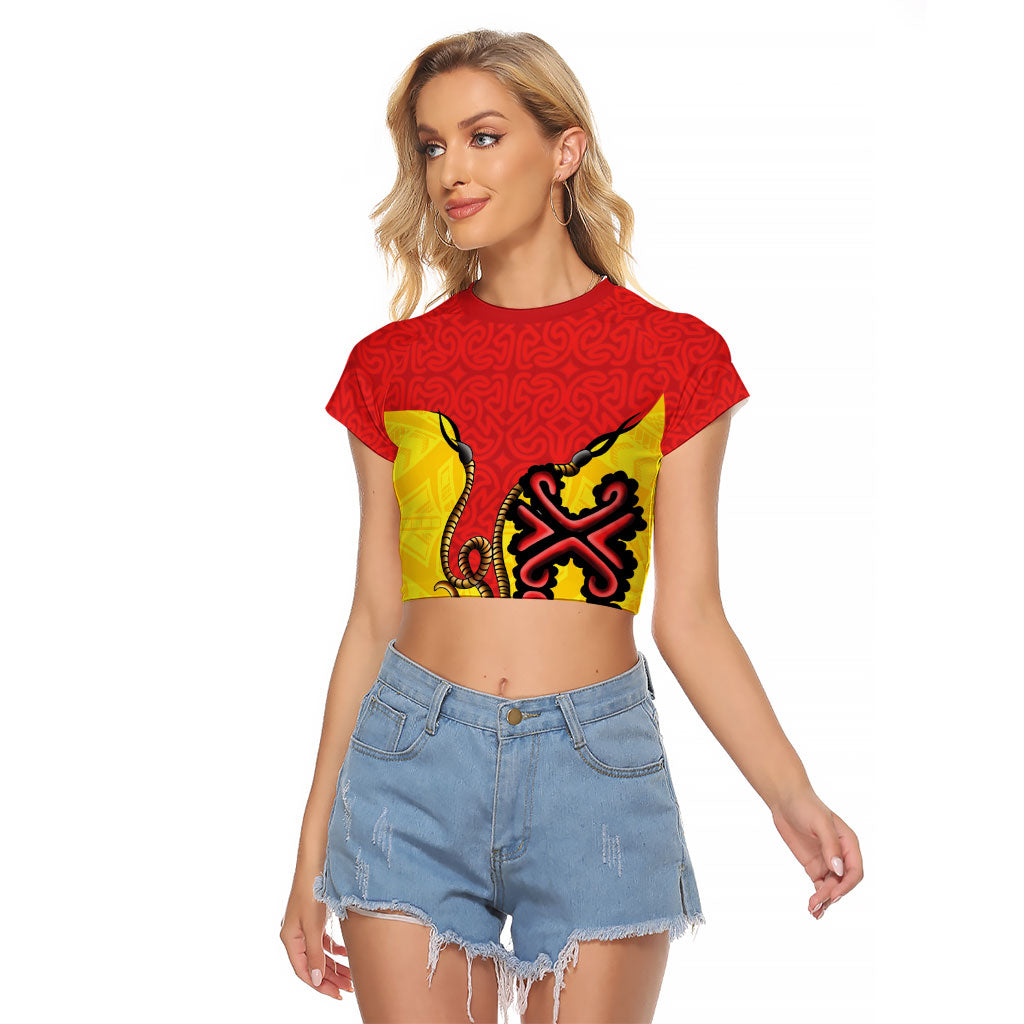Personalised Papua New Guinea Oro Necklace Raglan Cropped T Shirt Gold Melanesia Traditional Pattern