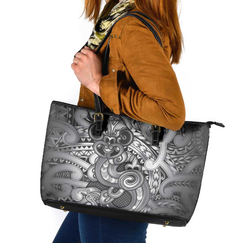 Aotearoa Maori Hei Tiki Leather Tote Bag Kiwikiwi Kowhaiwhai Puhoro Motif LT9 Grey - Polynesian Pride