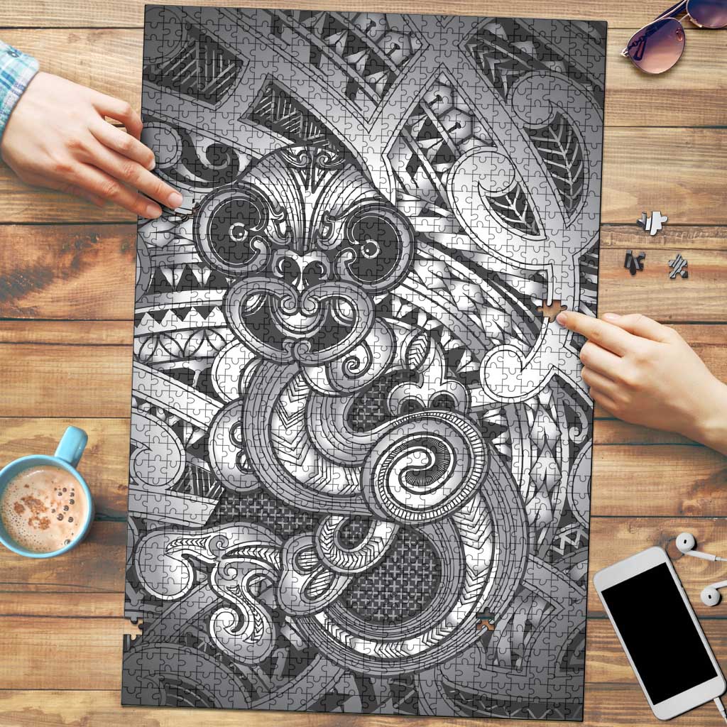 Aotearoa Maori Hei Tiki Puzzle Kiwikiwi Kowhaiwhai Puhoro Motif LT9 Grey - Polynesian Pride