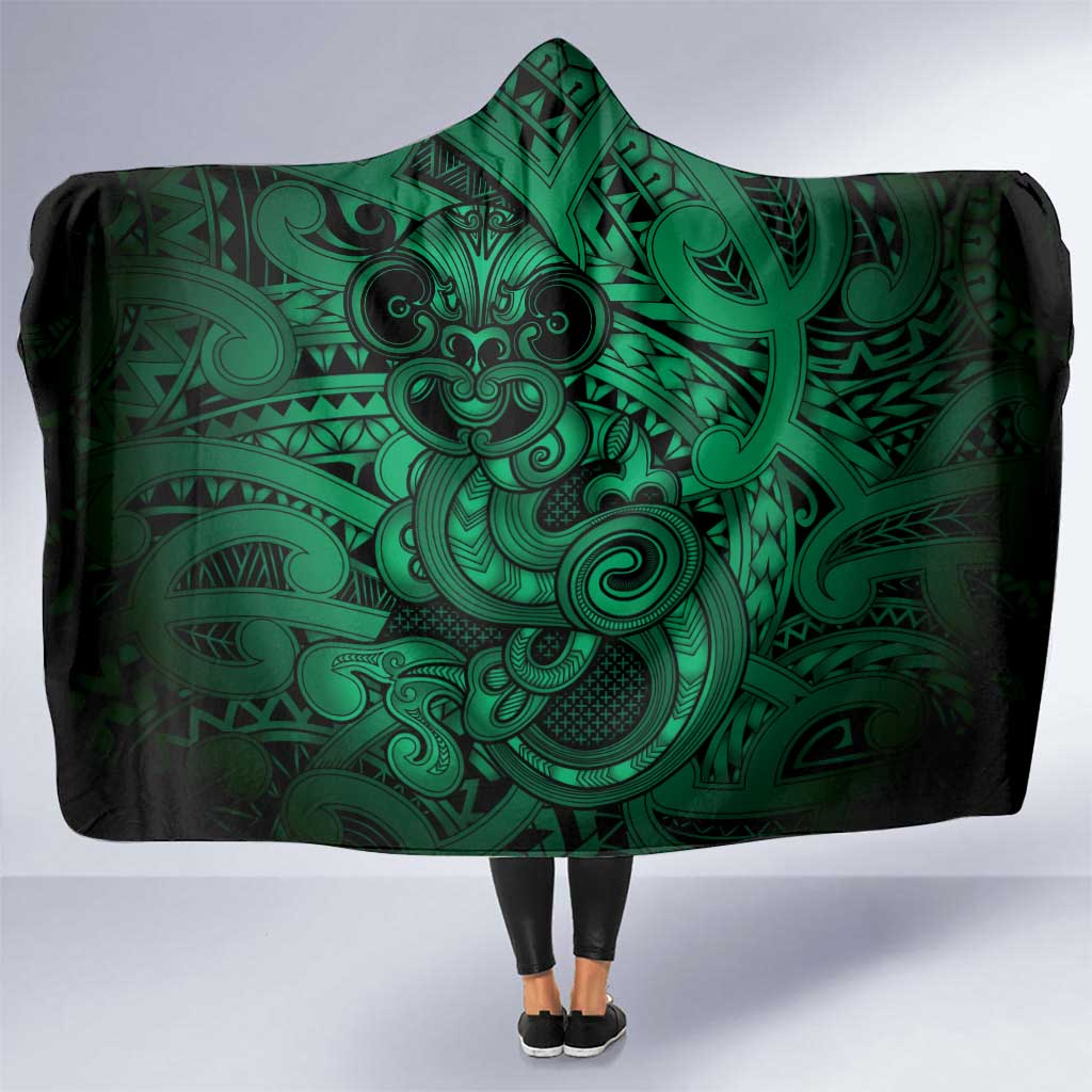 Aotearoa Maori Hei Tiki Hooded Blanket Kakariki Kowhaiwhai Puhoro Motif LT9 One Size Green - Polynesian Pride