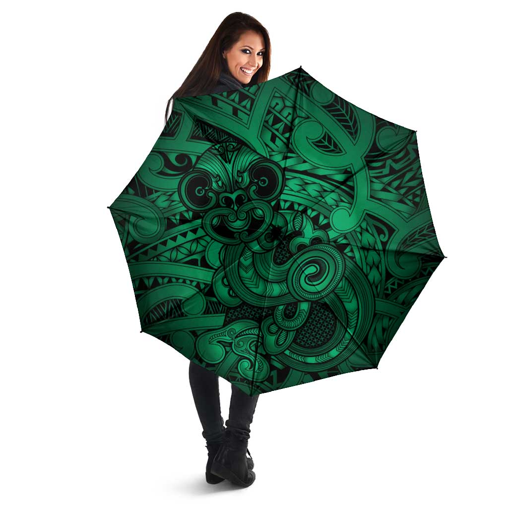 Aotearoa Maori Hei Tiki Umbrella Kakariki Kowhaiwhai Puhoro Motif