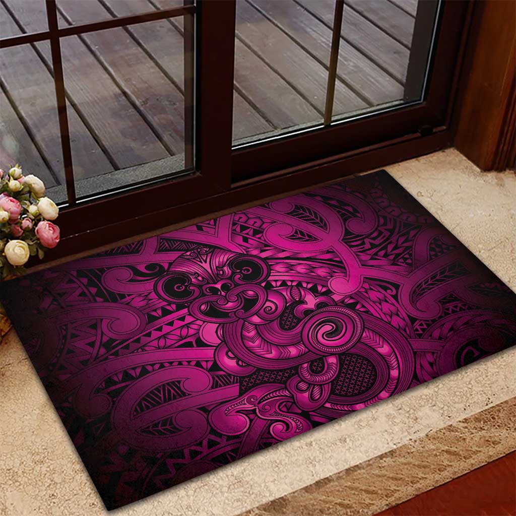 Aotearoa Maori Hei Tiki Rubber Doormat Mawhero Kowhaiwhai Puhoro Motif