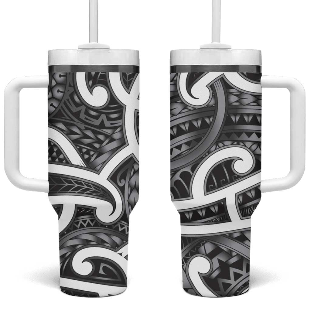 Aotearoa Maori Kowhaiwhai Tumbler With Handle Kiwikiwi Puhoro and Patiki LT9 One Size: 40 oz Grey - Polynesian Pride