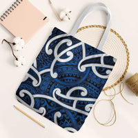 Aotearoa Maori Kowhaiwhai Tote Bag Kikorangi Puhoro and Patiki LT9 White Strap One Size Blue - Polynesian Pride