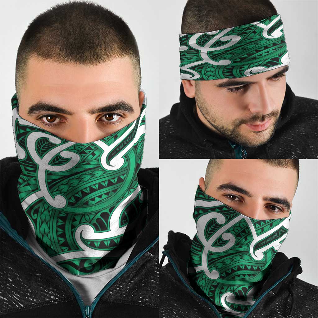 Aotearoa Maori Kowhaiwhai Neck Gaiter Kakariki Puhoro and Patiki LT9 - Polynesian Pride