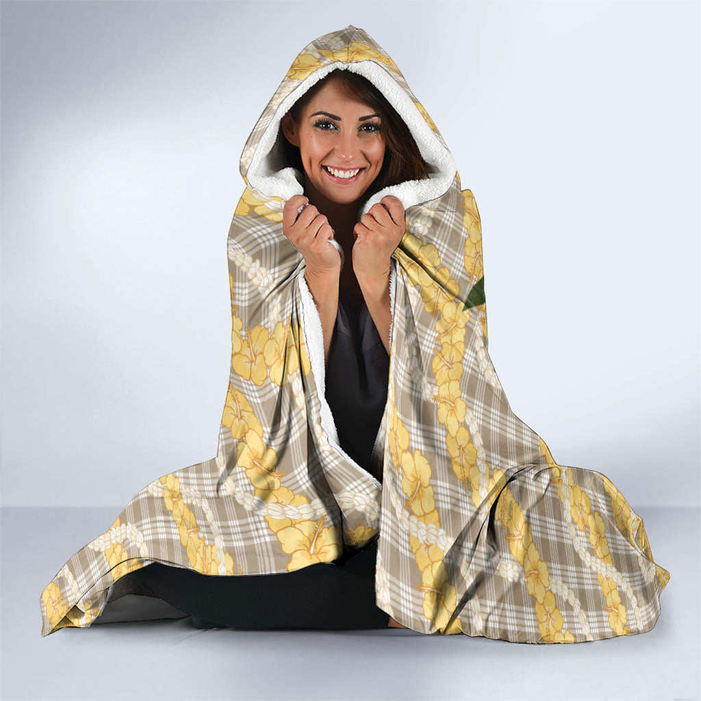 Maku'e Hawaiian Mango Palaka Hooded Blanket Aloha Hibiscus Pikake Lei