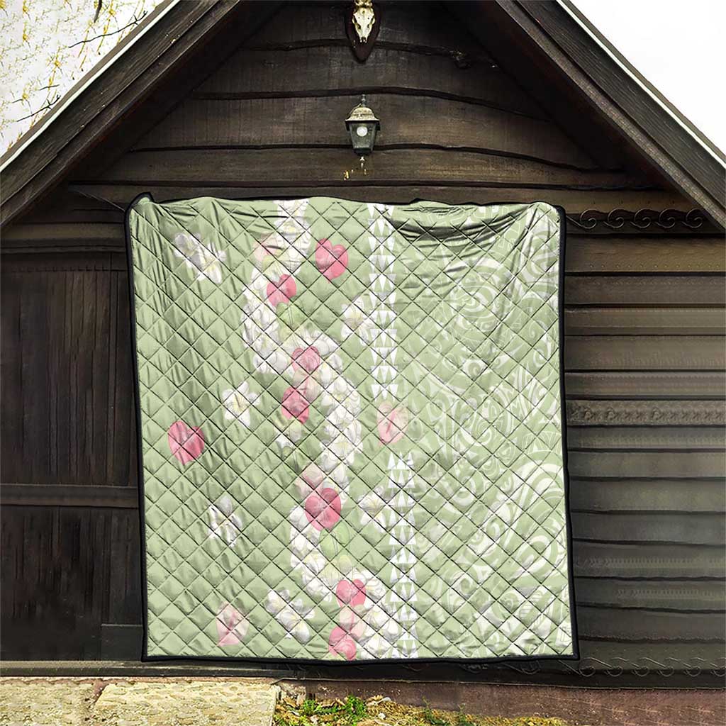 Leaf Green Hawaii Anthurium Plumeria Lei Quilt