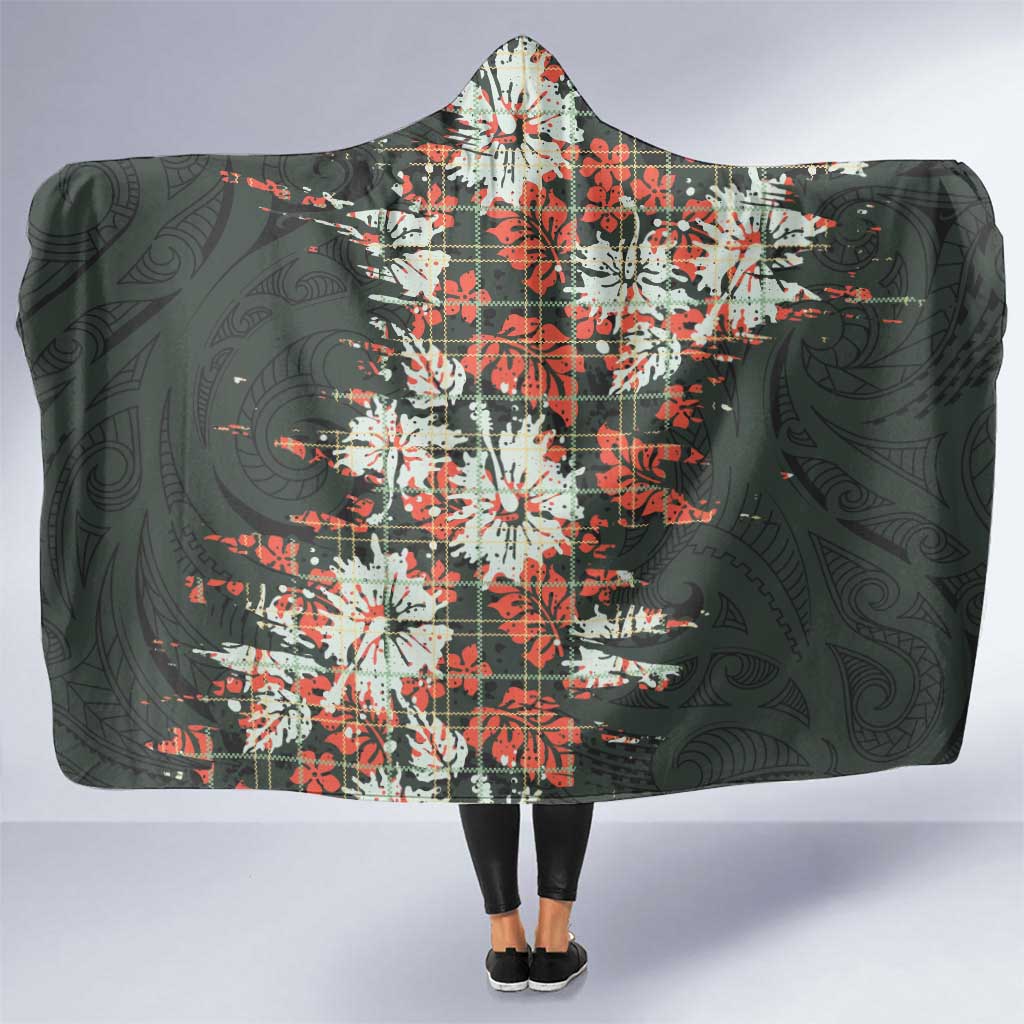 Hawaii Tartan With Hibiscus Hooded Blanket Polynesian Pattern Vintage LT9 One Size Dark Green - Polynesian Pride