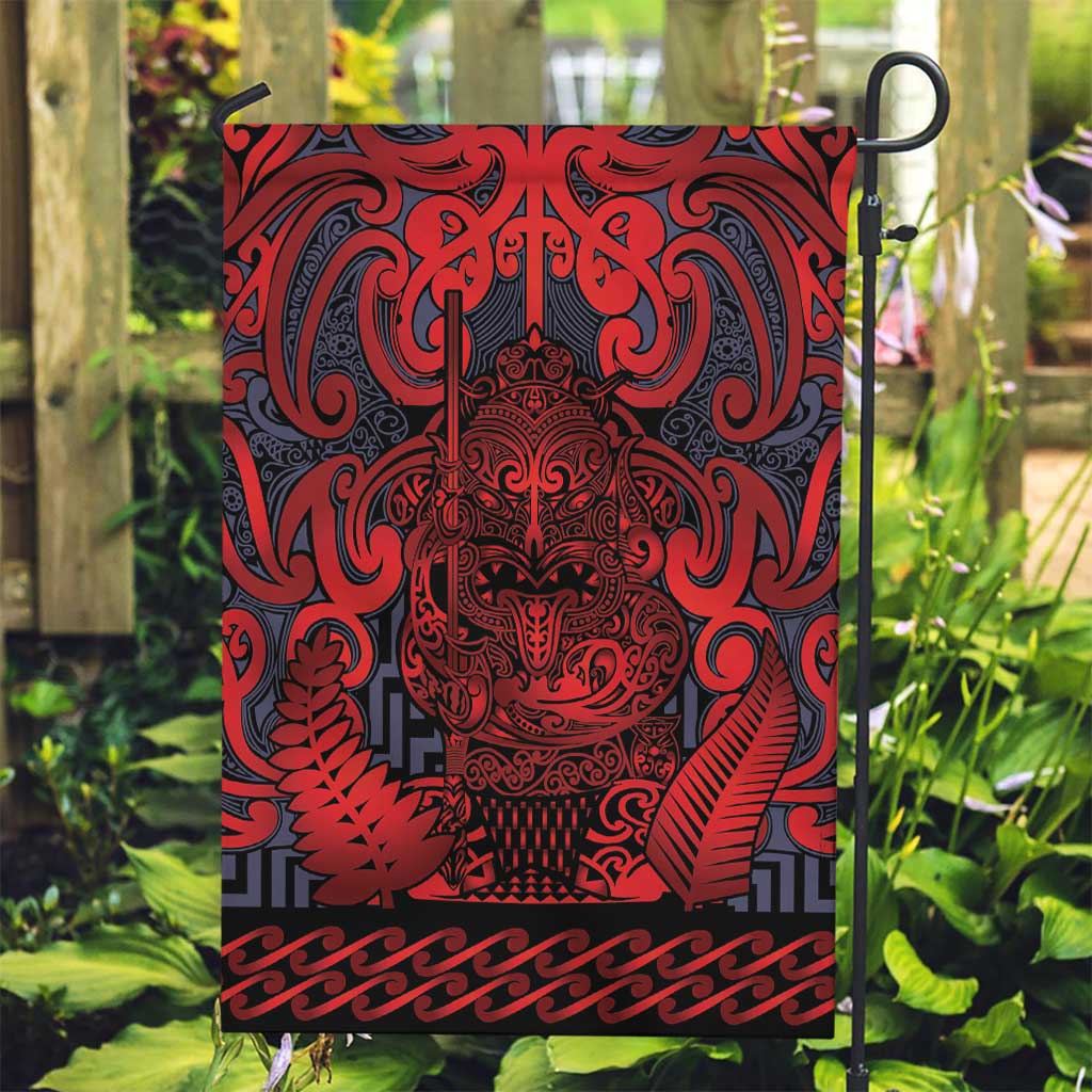 New Zealand Taiaha Maori Garden Flag Whero Minimalist Silver Fern Tukutuku Motif