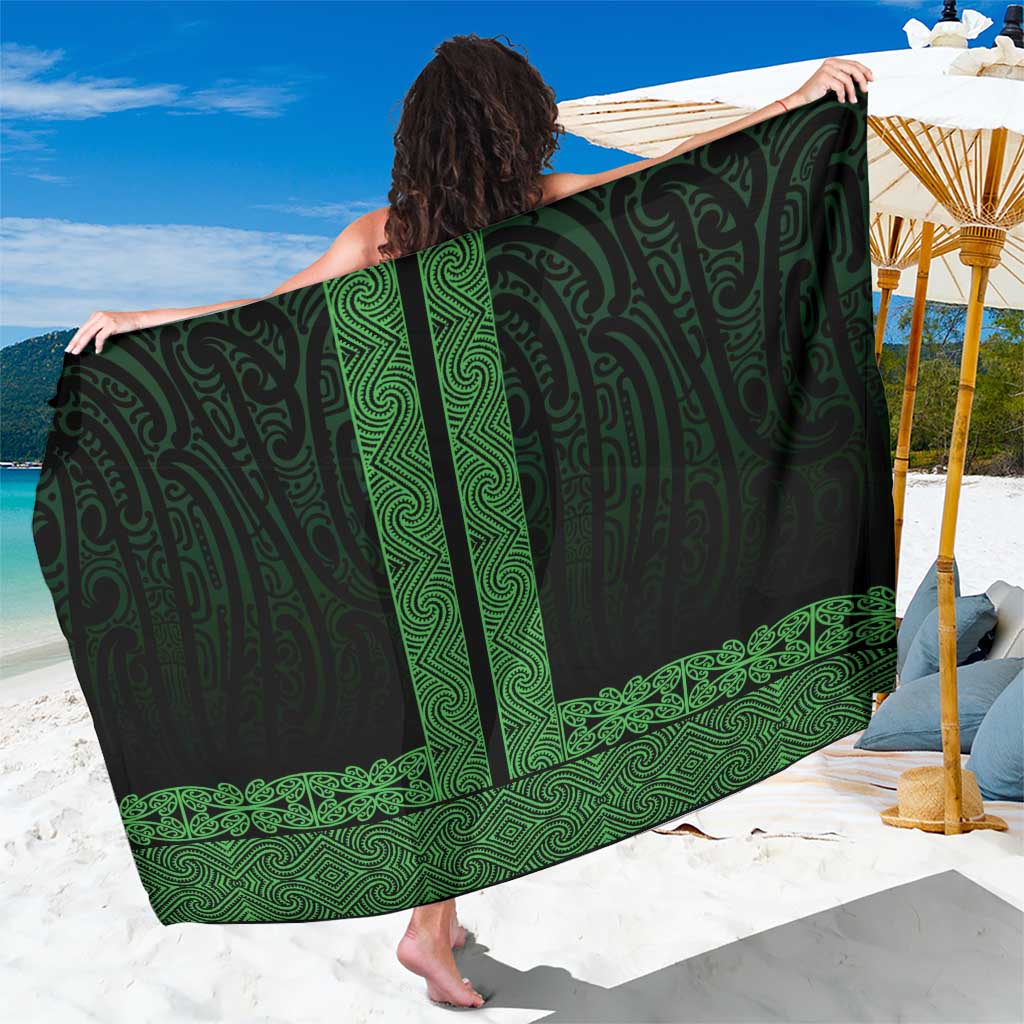 New Zealand Maori Kowhaiwhai Sarong Kakariki Maui and Mangopare
