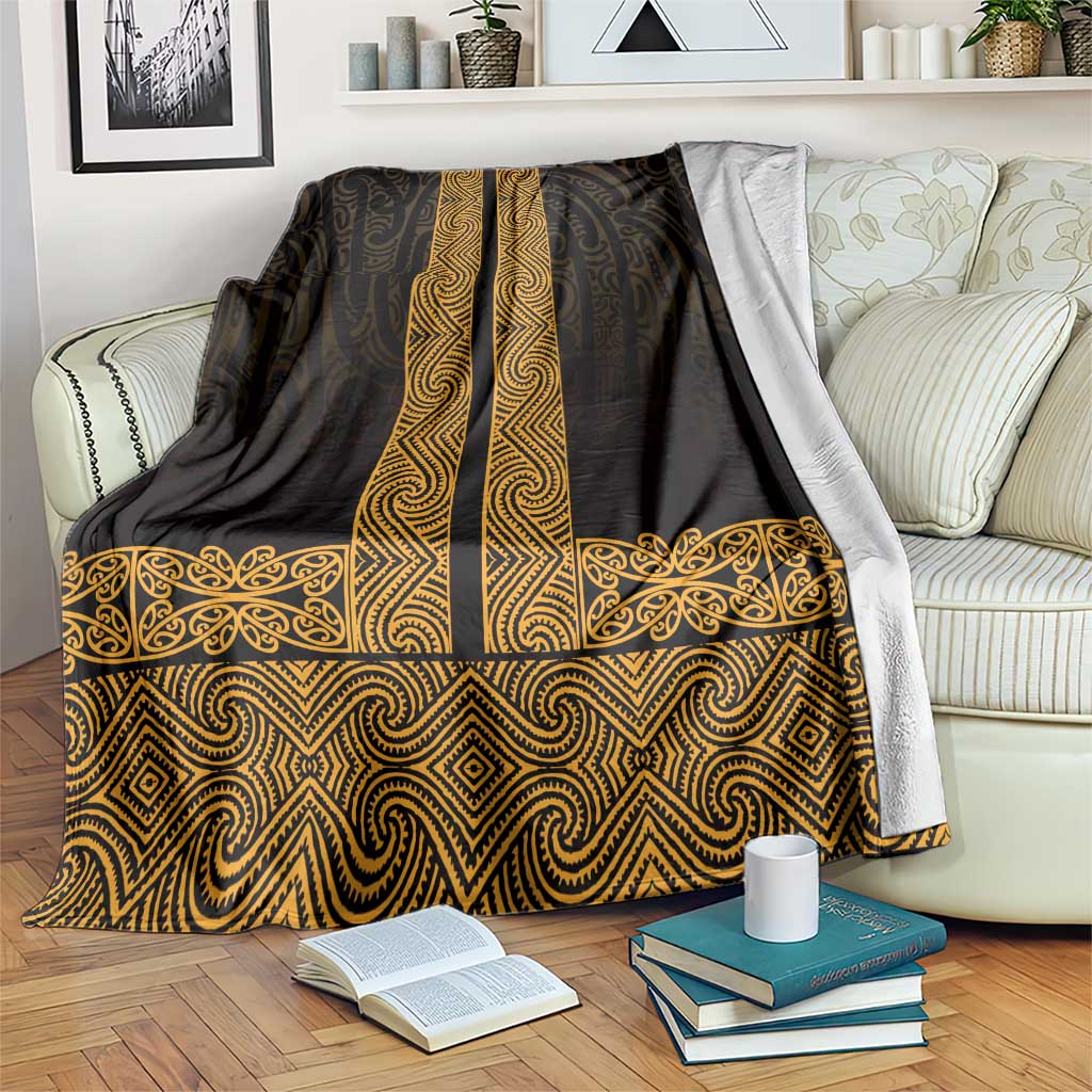 New Zealand Maori Kowhaiwhai Blanket Karaka Maui and Mangopare