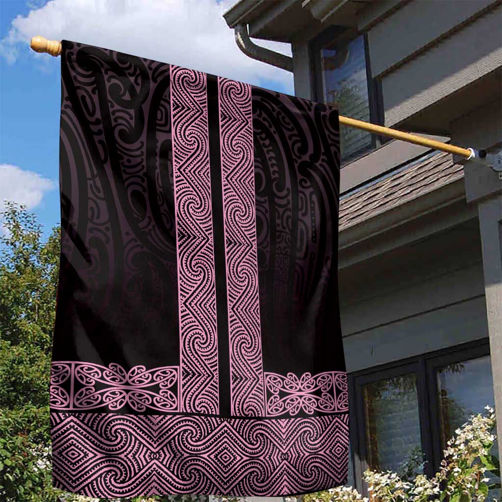 New Zealand Maori Kowhaiwhai Garden Flag Mawhero Maui and Mangopare