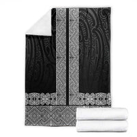 New Zealand Maori Kowhaiwhai Blanket Pango Maui and Mangopare