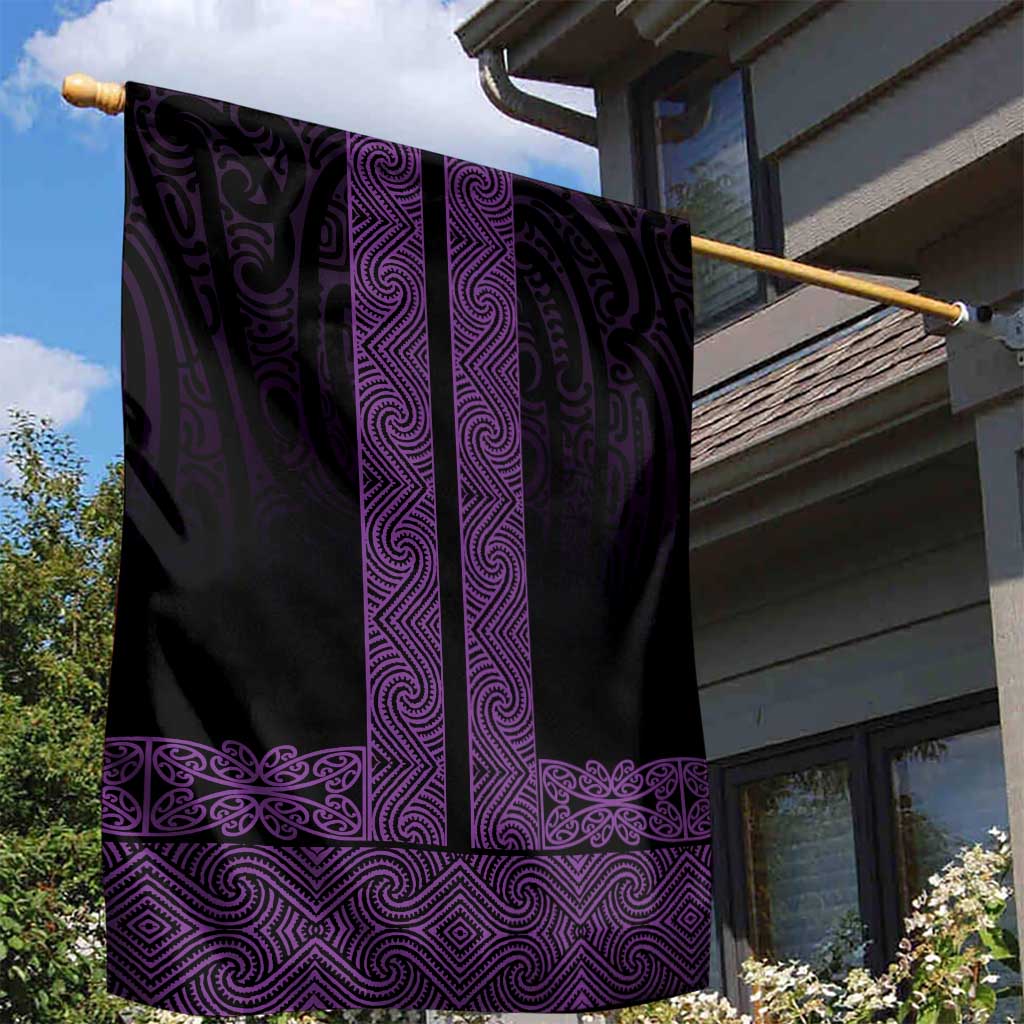 New Zealand Maori Kowhaiwhai Garden Flag Waiporoporo Maui and Mangopare