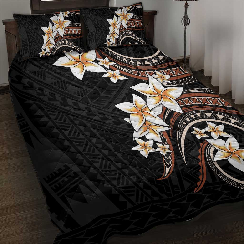 Vintage Plumeria Pacific Floral Quilt Bed Set