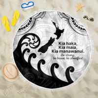 Kia Haka Maori language Beach Blanket Te Reo Maori Inspired Art LT9 One Size 150cm white - Polynesian Pride