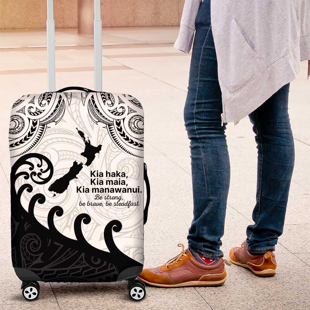 Kia Haka Maori language Luggage Cover Te Reo Maori Inspired Art