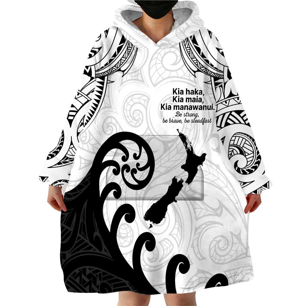 Kia Haka Maori language Wearable Blanket Hoodie Te Reo Maori Inspired Art LT9 - Polynesian Pride
