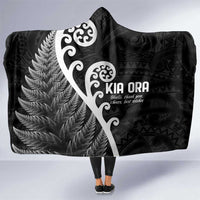 Kia Ora Maori Language Hooded Blanket Te Reo Maori Koru Fern Art LT9 One Size Black - Polynesian Pride