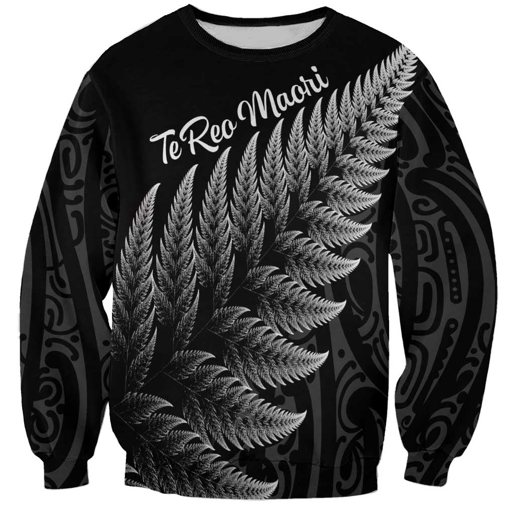 New Zealand Te Reo Mori Sweatshirt Simple Black Fern LT9 Unisex Black - Polynesian Pride